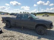 ✅ 2003 GMC Sonoma SLS • VIN: 1GTCS19X038150967 • Lot: 72493844. Wystawiony na Copart z przebiegiem 246 736 mil. Bezpłatny archiwum sprzedaży aukcyjnych z USA i szczegółowy raport historii pojazdu na DreamBid. Zdjęcie 4.