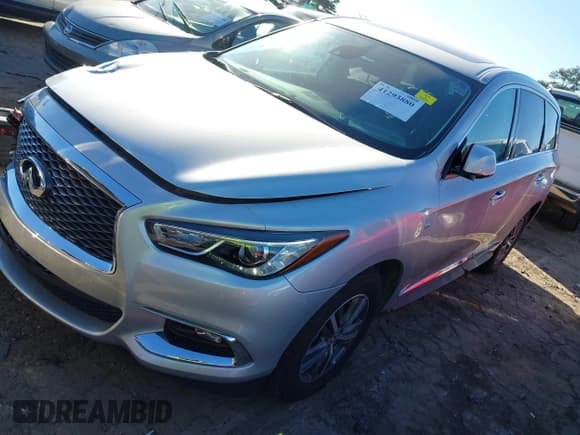 ✅ 2020 Infiniti QX60 Luxe • VIN: 5N1DL0MN2LC532430 • Lot: 41293880. Listed on IAAI with 80,966 mi. Free auction sales archive from the USA and detailed vehicle history report at DreamBid. Image 17.