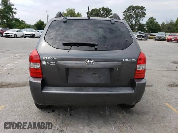 2008 Hyundai Tucson GLS z VIN KM8JM12B88U733619, wystawiony jako Copart lot #68029124 z przebiegiem Nie podano mil oraz Szkoda całkowita • Salvage title. Historia ofert i sprzedaży dostępna na DreamBid. Obrazek 6.