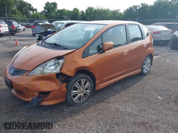 ✅ 2011 Honda Fit Sport • VIN: JHMGE8H6XBC006699 • Lot: 42839760. Wystawiony na IAAI z przebiegiem 159 391 mil. Bezpłatny archiwum sprzedaży aukcyjnych z USA i szczegółowy raport historii pojazdu na DreamBid. Zdjęcie 2.