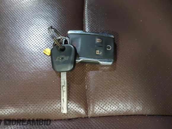 ✅ 2018 Chevrolet Silverado 2500HD High Country • VIN: 1GC1KXEY7JF102223 • Лот: 42759853. Опубликован ранее на IAAI с пробегом 89 061 миль. Бесплатный доступ к архиву аукционных продаж из США и подробный отчёт об истории автомобиля на DreamBid. Изображение 11.