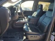 ✅ 2022 GMC Sierra 2500HD Denali • VIN: 1GT49REY5NF293022 • Лот: 68856055. Опубликован ранее на Copart с пробегом 15 103 миль. Бесплатный доступ к архиву аукционных продаж из США и подробный отчёт об истории автомобиля на DreamBid. Изображение 7.