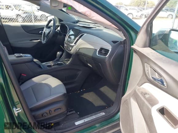 ✅ 2018 Chevrolet Equinox Premier • VIN: 2GNAXWEXXJ6166485 • Lot: 43253286. Wystawiony na IAAI z przebiegiem 100 222 mil. Bezpłatny archiwum sprzedaży aukcyjnych z USA i szczegółowy raport historii pojazdu na DreamBid. Zdjęcie 5.