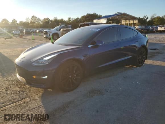 ✅ 2020 Tesla Model 3 Performance • VIN: 5YJ3E1EC3LF586867 • Lot: 90074405. Wystawiony na Copart z przebiegiem 103 478 mil. Bezpłatny archiwum sprzedaży aukcyjnych z USA i szczegółowy raport historii pojazdu na DreamBid. Zdjęcie 1.