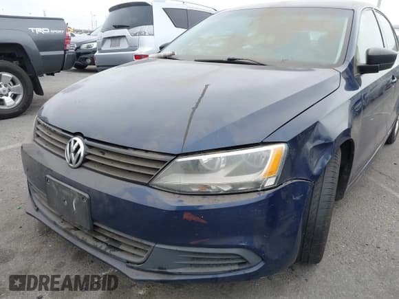 ✅ 2012 Volkswagen Jetta S • VIN: 3VW2K7AJ4CM410723 • Lot: 42450418. Listed on IAAI with 161,730 mi. Free auction sales archive from the USA and detailed vehicle history report at DreamBid. Image 6.