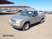 ✅ 2000 GMC Sonoma SLS 1SE • VIN: 1GTCS1452YK293533 • Lot: 41646784. Listed on IAAI with 121,173 mi. Free auction sales archive from the USA and detailed vehicle history report at DreamBid. Image 2.