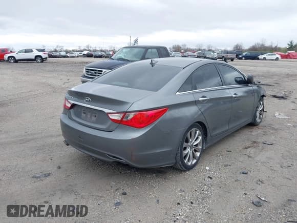 ✅ 2013 Hyundai Sonata SE • VIN: 5NPEC4AC0DH603259 • Lot: 41921039. Listed on IAAI with Not provided. Free auction sales archive from the USA and detailed vehicle history report at DreamBid. Image 4.