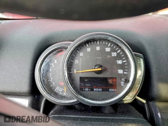 ✅ 2020 MINI Countryman Cooper • VIN: WMZYW3C04L3L21797 • Lot: 94930455. Wystawiony na Copart z przebiegiem 86 949 mil. Bezpłatny archiwum sprzedaży aukcyjnych z USA i szczegółowy raport historii pojazdu na DreamBid. Zdjęcie 9.