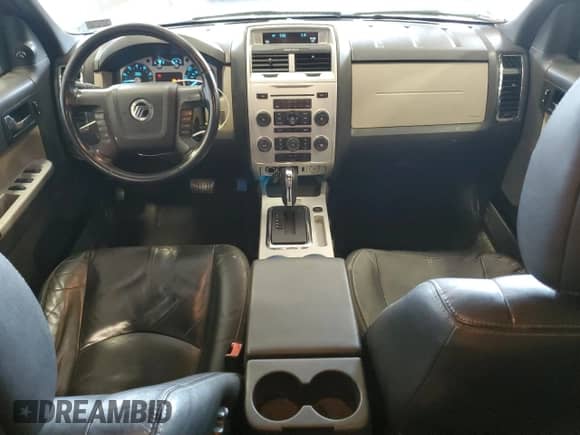 2010 Mercury Mariner Premier с VIN 4M2CN9H72AKJ30043, выставлен на аукционе Copart как лот 71597515 с пробегом 181 857 миль миль и Списание • Salvage title. История ставок и продаж доступна на DreamBid. Изображение 8.