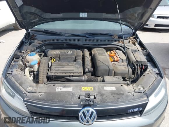 ✅ 2013 Volkswagen Jetta Hybrid SE • VIN: 3VW637AJ5DM263330 • Lot: 42540756. Listed on IAAI with 109,164 mi. Free auction sales archive from the USA and detailed vehicle history report at DreamBid. Image 10.
