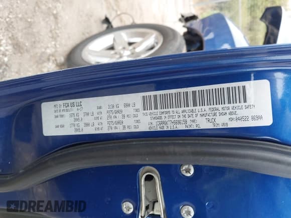 ✅ 2017 Ram 1500 Express • VIN: 1C6RR6KT7HS696158 • Lot: 43452645. Wystawiony na IAAI z przebiegiem 44 944 mil. Bezpłatny archiwum sprzedaży aukcyjnych z USA i szczegółowy raport historii pojazdu na DreamBid. Zdjęcie 9.