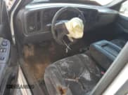 ✅ 2003 Chevrolet Silverado 2500HD LS • VIN: 1GCHC29133E180793 • Лот: 72180174. Опубликован ранее на Copart с пробегом Не указан. Бесплатный доступ к архиву аукционных продаж из США и подробный отчёт об истории автомобиля на DreamBid. Изображение 8.