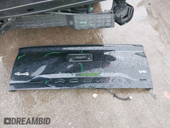 ✅ 2022 Toyota Tacoma SR • VIN: 3TMCZ5AN9NM475757 • Lot: 42334877. Wystawiony na IAAI z przebiegiem 25 674 mil. Bezpłatny archiwum sprzedaży aukcyjnych z USA i szczegółowy raport historii pojazdu na DreamBid. Zdjęcie 12.