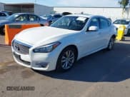 ✅ 2019 Infiniti Q70 Luxe • VIN: JN1BY1AP4KM505394 • Lot: 43734380. Listed on IAAI with 79,162 mi. Free auction sales archive from the USA and detailed vehicle history report at DreamBid. Image 17.