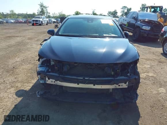 2021 Toyota Camry SE with VIN 4T1T11BK7MU040147, listed as a IAAI auction lot 42934090 with 96,071 mi miles and . Bid and sale history available at DreamBid. Image 13.