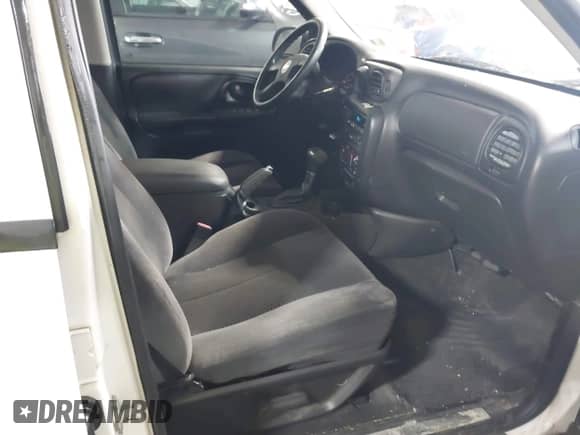 2009 Chevrolet TrailBlazer 1LT с VIN 1GNDT33SX92133266, выставлен на аукционе IAAI как лот 42072499 с пробегом 113 060 миль миль и . История ставок и продаж доступна на DreamBid. Изображение 5.