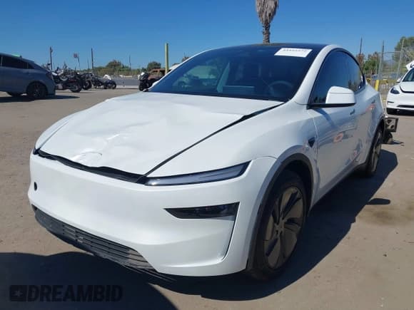 ✅ 2026 Tesla Model Y Long Range • VIN: 7SAYGDED2TF389511 • Lot: 43492272. Wystawiony na IAAI z przebiegiem 2 335 mil. Bezpłatny archiwum sprzedaży aukcyjnych z USA i szczegółowy raport historii pojazdu na DreamBid. Zdjęcie 2.