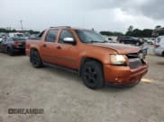 ✅ 2008 Chevrolet Avalanche 2LT • VIN: 3GNEC12038G277370 • Lot: 69767845. Wystawiony na Copart z przebiegiem 307 347 mil. Bezpłatny archiwum sprzedaży aukcyjnych z USA i szczegółowy raport historii pojazdu na DreamBid. Zdjęcie 4.
