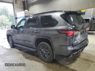 ✅ 2024 Toyota Sequoia SR5 • VIN: 7SVAAABA7RX025940 • Лот: 72964174. Опубликован ранее на Copart с пробегом 19 388 миль. Бесплатный доступ к архиву аукционных продаж из США и подробный отчёт об истории автомобиля на DreamBid. Изображение 2.