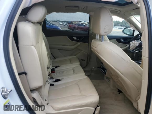 ✅ 2018 Audi Q7 Prestige • VIN: WA1VAAF70JD003448 • Лот: 91898925. Опубликован ранее на Copart с пробегом 76 778 миль. Бесплатный доступ к архиву аукционных продаж из США и подробный отчёт об истории автомобиля на DreamBid. Изображение 11.