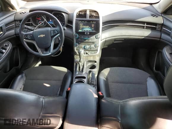 2015 Chevrolet Malibu LT z VIN 1G11D5SL8FF256916, wystawiony jako Copart lot #82206705 z przebiegiem 170 543 mil mil oraz Szkoda całkowita • Salvage title. Historia ofert i sprzedaży dostępna na DreamBid. Obrazek 8.