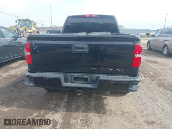 ✅ 2018 GMC Sierra 1500 • VIN: 1GTV2LEC0JZ359155 • Лот: 43235382. Опубликован ранее на IAAI с пробегом 94 481 миль. Бесплатный доступ к архиву аукционных продаж из США и подробный отчёт об истории автомобиля на DreamBid. Изображение 16.