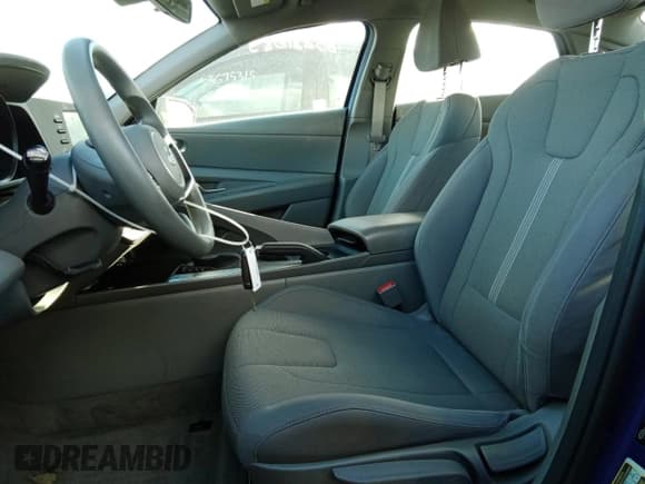 ✅ 2021 Hyundai Elantra SE • VIN: KMHLL4AG2MU155862 • Lot: 85881085. Listed on Copart with 101,448 mi. Free auction sales archive from the USA and detailed vehicle history report at DreamBid. Image 7.