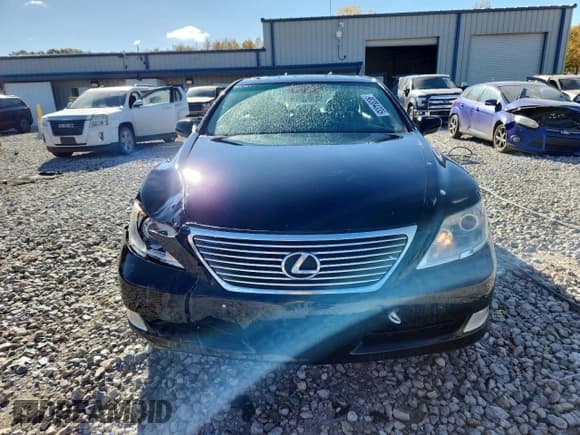 ✅ 2008 Lexus LS 460 • VIN: JTHBL46F385065053 • Лот: 90384335. Опубликован ранее на Copart с пробегом 282 187 миль. Бесплатный доступ к архиву аукционных продаж из США и подробный отчёт об истории автомобиля на DreamBid. Изображение 5.