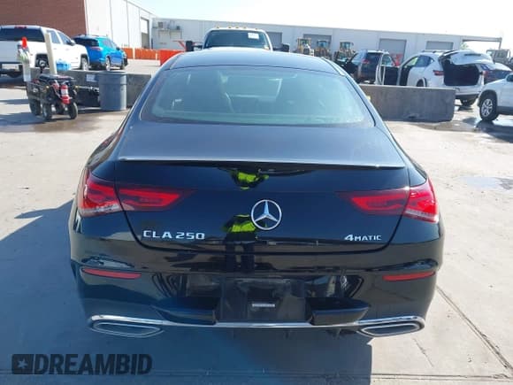 ✅ 2023 Mercedes-Benz CLA 250 • VIN: W1K5J4HB2PN389257 • Lot: 41996665. Listed on IAAI with 33,894 mi. Free auction sales archive from the USA and detailed vehicle history report at DreamBid. Image 16.