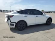 ✅ 2024 Tesla Model Y Long Range • VIN: 7SAYGDEE1RF152168 • Lot: 52436135. Wystawiony na Copart z przebiegiem 3 546 mil. Bezpłatny archiwum sprzedaży aukcyjnych z USA i szczegółowy raport historii pojazdu na DreamBid. Zdjęcie 3.