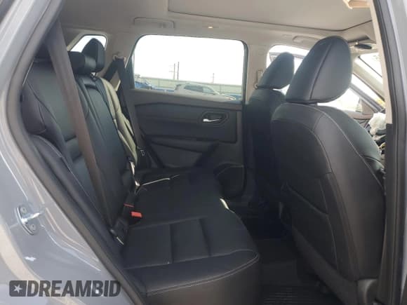 ✅ 2023 Nissan Rogue SL • VIN: 5N1BT3CBXPC832397 • Lot: 68507615. Wystawiony na Copart z przebiegiem 23 565 mil. Bezpłatny archiwum sprzedaży aukcyjnych z USA i szczegółowy raport historii pojazdu na DreamBid. Zdjęcie 11.