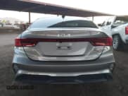 ✅ 2022 Kia Forte LXS • VIN: 3KPF24AD6NE497888 • Lot: 43496586. Wystawiony na IAAI z przebiegiem 72 286 mil. Bezpłatny archiwum sprzedaży aukcyjnych z USA i szczegółowy raport historii pojazdu na DreamBid. Zdjęcie 16.