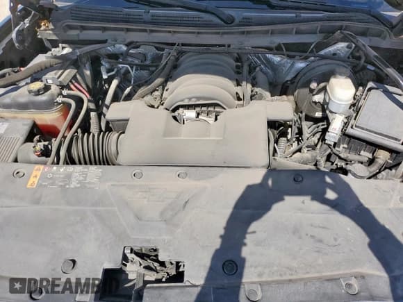 ✅ 2018 Chevrolet Silverado 1500 LT • VIN: 3GCPCREC8JG318572 • Lot: 68944925. Wystawiony na Copart z przebiegiem 83 964 mil. Bezpłatny archiwum sprzedaży aukcyjnych z USA i szczegółowy raport historii pojazdu na DreamBid. Zdjęcie 11.