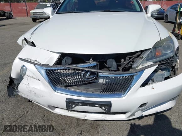 ✅ 2011 Lexus IS 250 C • VIN: JTHFF2C24B2516580 • Lot: 43136918. Listed on IAAI with 122,636 mi. Free auction sales archive from the USA and detailed vehicle history report at DreamBid. Image 6.