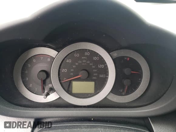 ✅ 2007 Toyota RAV4 Sport • VIN: JTMBK32V476017002 • Lot: 52203325. Wystawiony na Copart z przebiegiem Nie podano. Bezpłatny archiwum sprzedaży aukcyjnych z USA i szczegółowy raport historii pojazdu na DreamBid. Zdjęcie 9.