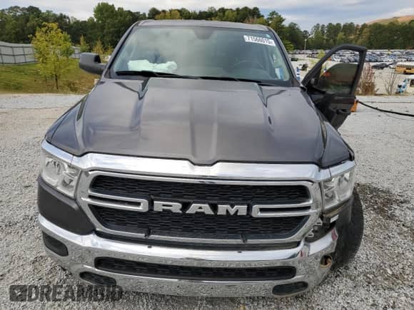 2020 Ram 1500 Tradesman z VIN 1C6RREGTXLN237345, wystawiony jako Copart lot #71566015 z przebiegiem 69 685 mil mil oraz Szkoda całkowita • Salvage title. Historia ofert i sprzedaży dostępna na DreamBid. Obrazek 5.