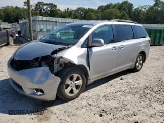 ✅ 2015 Toyota Sienna LE AAS • VIN: 5TDKK3DC6FS574147 • Lot: 72018945. Listed on Copart with 134,463 mi. Free auction sales archive from the USA and detailed vehicle history report at DreamBid. Image 1.
