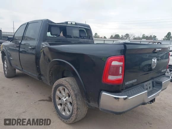 ✅ 2020 Ram 2500 Laramie • VIN: 3C6UR5FL6LG284652 • Lot: 41536970. Listed on IAAI with 92,566 mi. Free auction sales archive from the USA and detailed vehicle history report at DreamBid. Image 3.