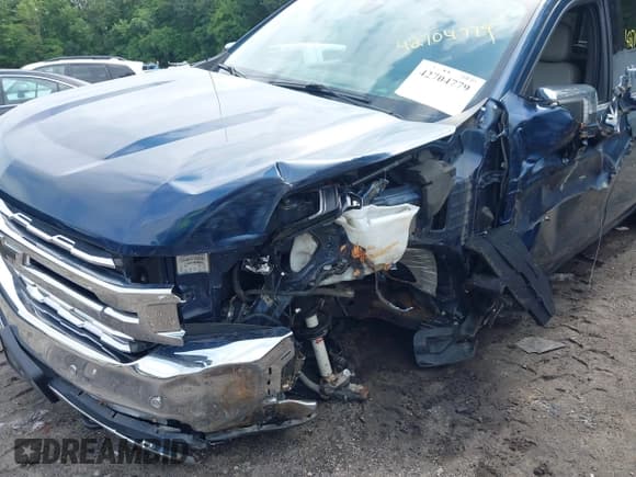 ✅ 2019 Chevrolet Silverado 1500 LTZ • VIN: 1GCUYGEDXKZ414643 • Lot: 42704779. Wystawiony na IAAI z przebiegiem 76 911 mil. Bezpłatny archiwum sprzedaży aukcyjnych z USA i szczegółowy raport historii pojazdu na DreamBid. Zdjęcie 6.