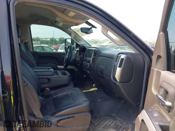 ✅ 2019 Chevrolet Silverado 2500HD LT • VIN: 1GC1KSEG0KF198997 • Lot: 42929829. Listed on IAAI with 40,917 mi. Free auction sales archive from the USA and detailed vehicle history report at DreamBid. Image 5.