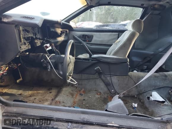 ✅ 1991 Pontiac Firebird • VIN: 1G2FW23F4ML213109 • Lot: 81165635. Wystawiony na Copart z przebiegiem Nie podano. Bezpłatny archiwum sprzedaży aukcyjnych z USA i szczegółowy raport historii pojazdu na DreamBid. Zdjęcie 7.