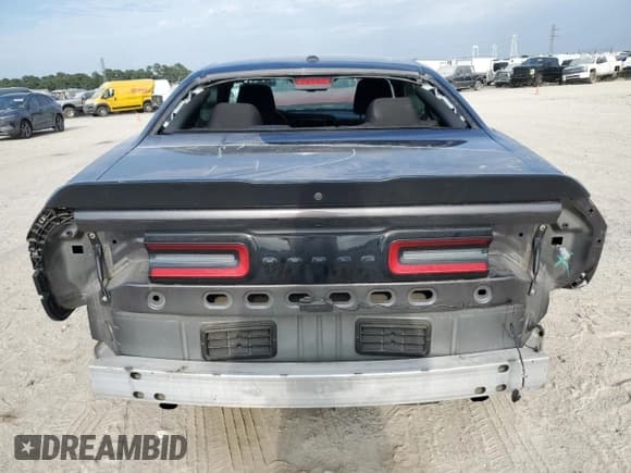 ✅ 2020 Dodge Challenger SXT • VIN: 2C3CDZAGXLH106025 • Lot: 67526174. Wystawiony na Copart z przebiegiem 66 406 mil. Bezpłatny archiwum sprzedaży aukcyjnych z USA i szczegółowy raport historii pojazdu na DreamBid. Zdjęcie 6.