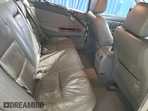 ✅ 2004 Toyota Camry LE • VIN: 4T1BE32K04U262525 • Lot: 90217255. Listed on Copart with 305,513 mi. Free auction sales archive from the USA and detailed vehicle history report at DreamBid. Image 10.