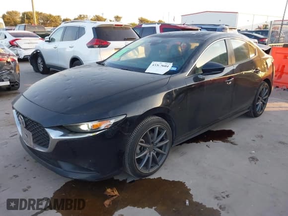 ✅ 2021 Mazda 3 Select • VIN: JM1BPABL2M1330644 • Lot: 43369604. Listed on IAAI with 82,462 mi. Free auction sales archive from the USA and detailed vehicle history report at DreamBid. Image 17.