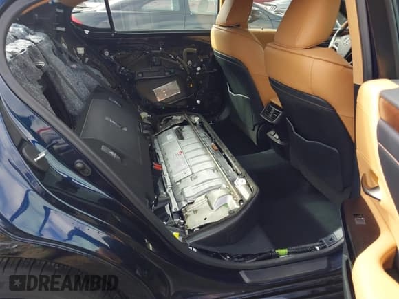 ✅ 2024 Lexus ES 300h Luxury • VIN: 58AEA1C15RU039612 • Lot: 43543034. Listed on IAAI with 20,263 mi. Free auction sales archive from the USA and detailed vehicle history report at DreamBid. Image 8.