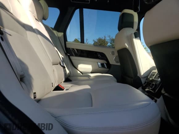 ✅ 2022 Land Rover Range Rover Westminster • VIN: SALGS2RU3NA465862 • Lot: 71523985. Wystawiony na Copart z przebiegiem 21 624 mil. Bezpłatny archiwum sprzedaży aukcyjnych z USA i szczegółowy raport historii pojazdu na DreamBid. Zdjęcie 11.