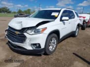 ✅ 2019 Chevrolet Traverse LT Cloth • VIN: 1GNERGKW9KJ201082 • Lot: 43286205. Wystawiony na IAAI z przebiegiem 101 797 mil. Bezpłatny archiwum sprzedaży aukcyjnych z USA i szczegółowy raport historii pojazdu na DreamBid. Zdjęcie 17.