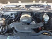 ✅ 2003 Chevrolet Suburban LS • VIN: 1GNFK16T93J221808 • Лот: 41703690. Опубликован ранее на IAAI с пробегом 205 439 миль. Бесплатный доступ к архиву аукционных продаж из США и подробный отчёт об истории автомобиля на DreamBid. Изображение 10.