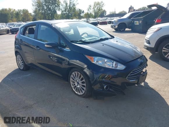 ✅ 2014 Ford Fiesta Titanium • VIN: 3FADP4FJ0EM200164 • Lot: 43450345. Wystawiony na IAAI z przebiegiem 107 553 mil. Bezpłatny archiwum sprzedaży aukcyjnych z USA i szczegółowy raport historii pojazdu na DreamBid. Zdjęcie 1.