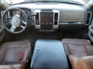 ✅ 2010 Dodge 1500 ST • VIN: 1D7RV1GT2AS149598 • Lot: 65699035. Wystawiony na Copart z przebiegiem 220 445 mil. Bezpłatny archiwum sprzedaży aukcyjnych z USA i szczegółowy raport historii pojazdu na DreamBid. Zdjęcie 8.